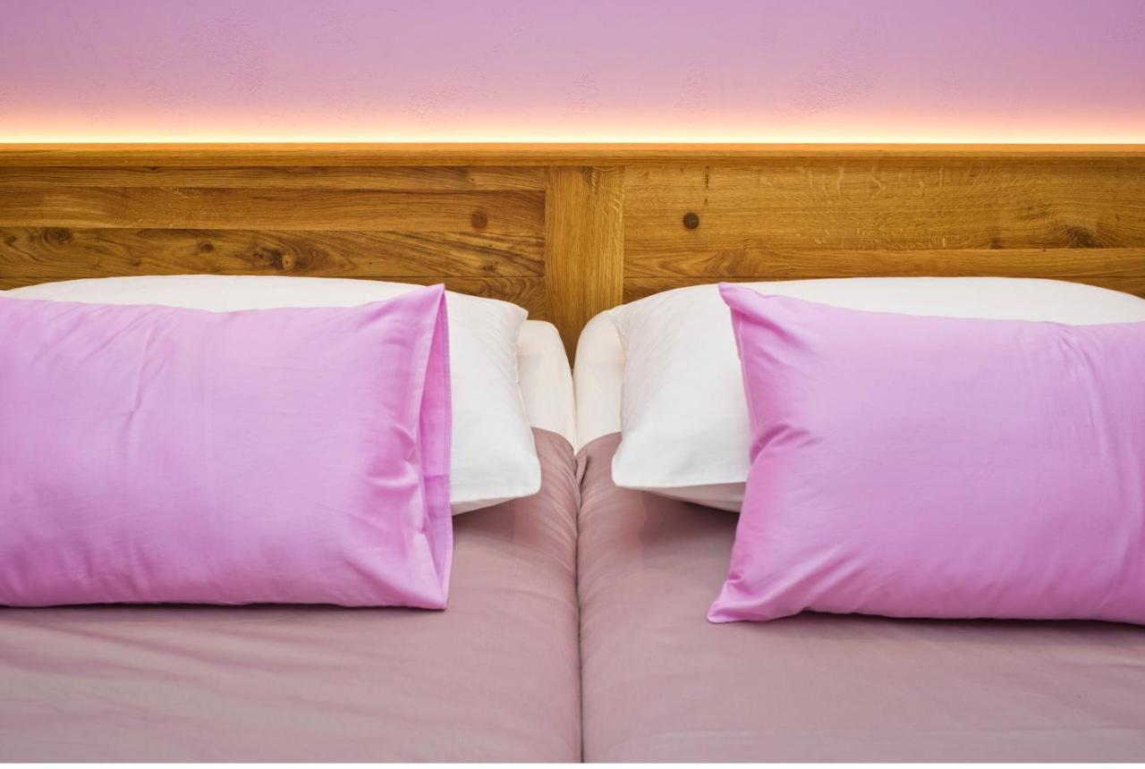 Majerija Hotel Vipava Bagian luar foto